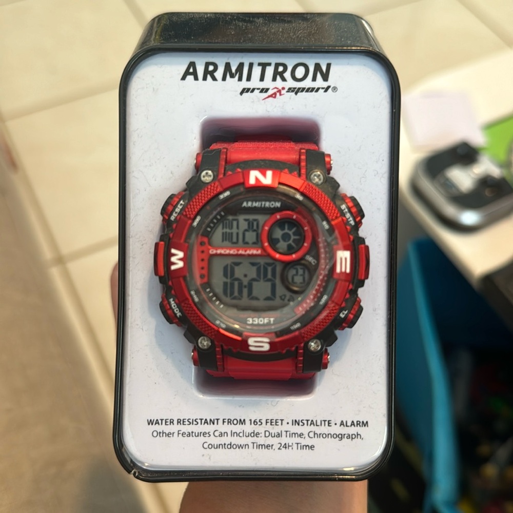 **BRAND NEW** never open/worn Armitron pro sport watch
